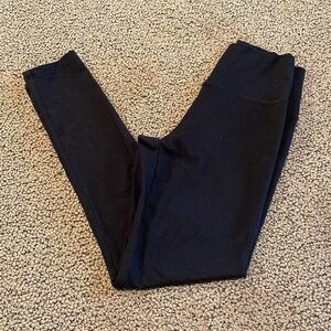 NWOT Offline by Aerie Black Leggings Size Medium in EUC